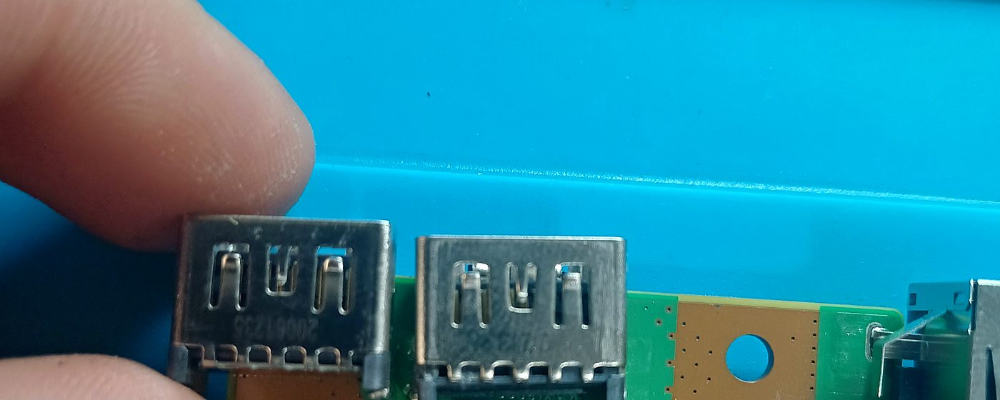 Înlocuire port HDMI pe placa unei console PlayStation 5